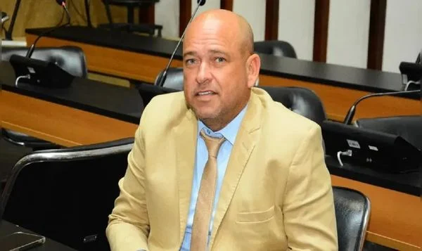 Preso há cinco meses, Binho Galinha se filia a novo partido para disputar reeleição